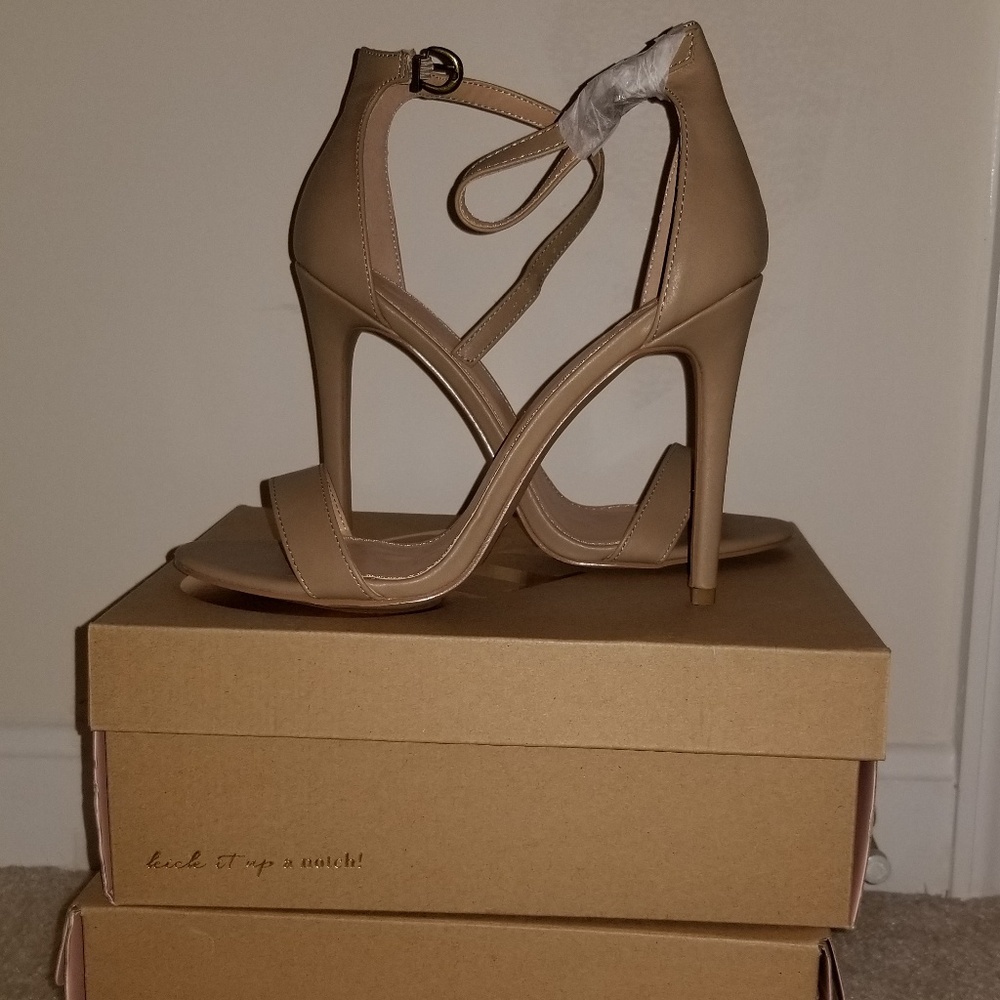 Nude strappy heel
